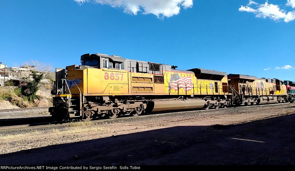UP 8857 UP 7511